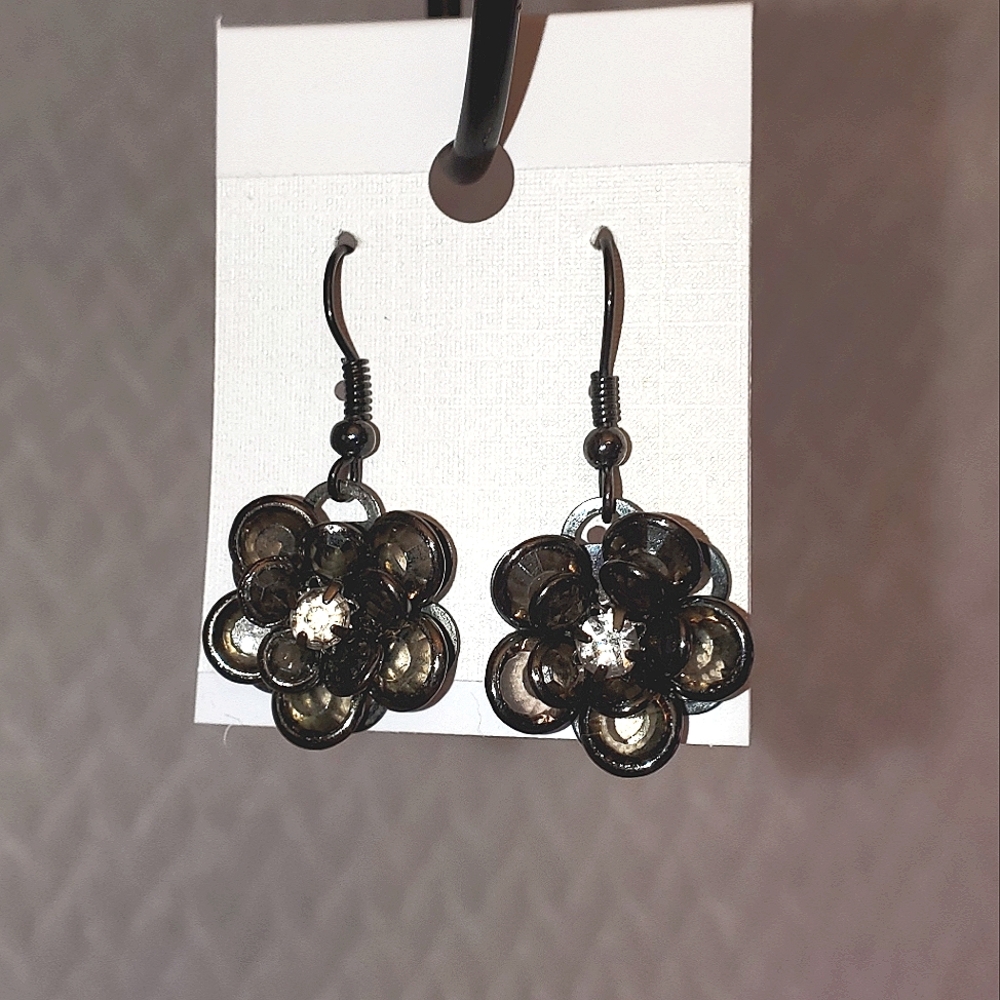 Flower earrings - fashion jewelry